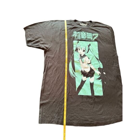 Hatsune Miku Anime Shirt - Picture 4 of 7